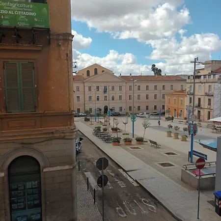 Le Finestre Su Via Cavour