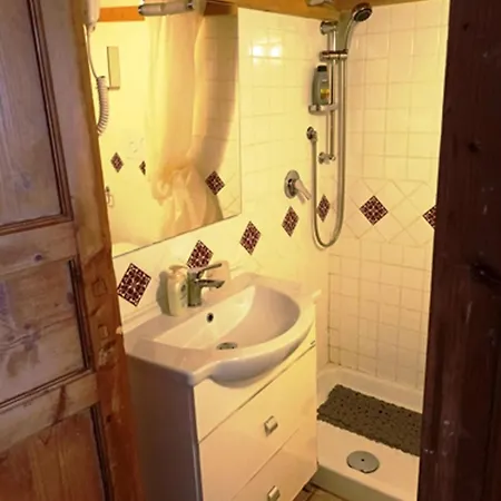 Bed and Breakfast Le Finestre Su Via Cavour Σάσαρι
