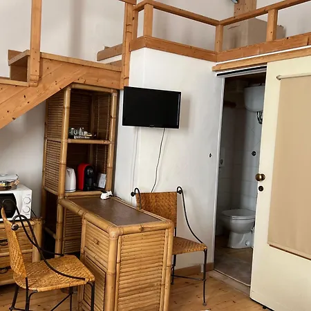 Bed and Breakfast Le Finestre Su Via Cavour *