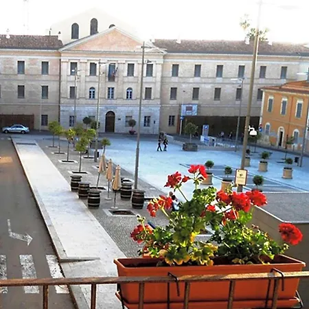 Le Finestre Su Via Cavour 3* Σάσαρι